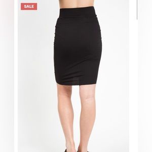 Jackson Rowe Tulip Skirt. Size small. Worn once. Excellent condition.